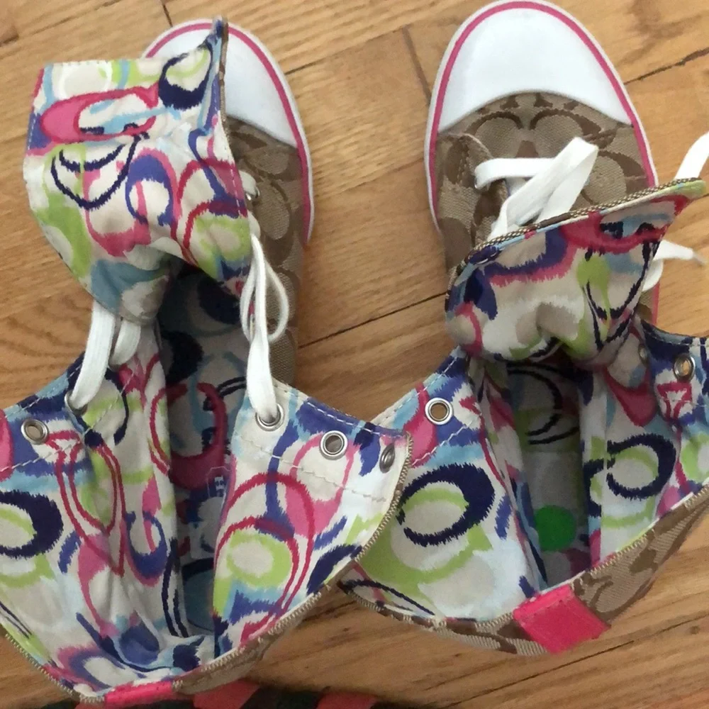 COACH HIGH TOPS - Picture 7 of 9